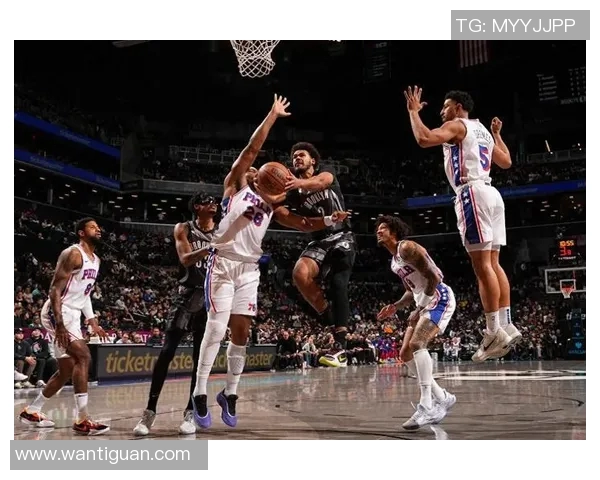 雷霆与篮网激战三加时经典对决引发球迷热议与回忆