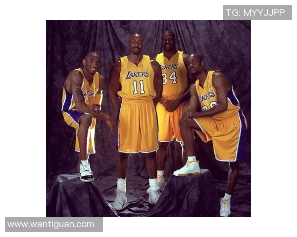 2009年科比带领湖人对阵火箭的经典对决回顾与分析